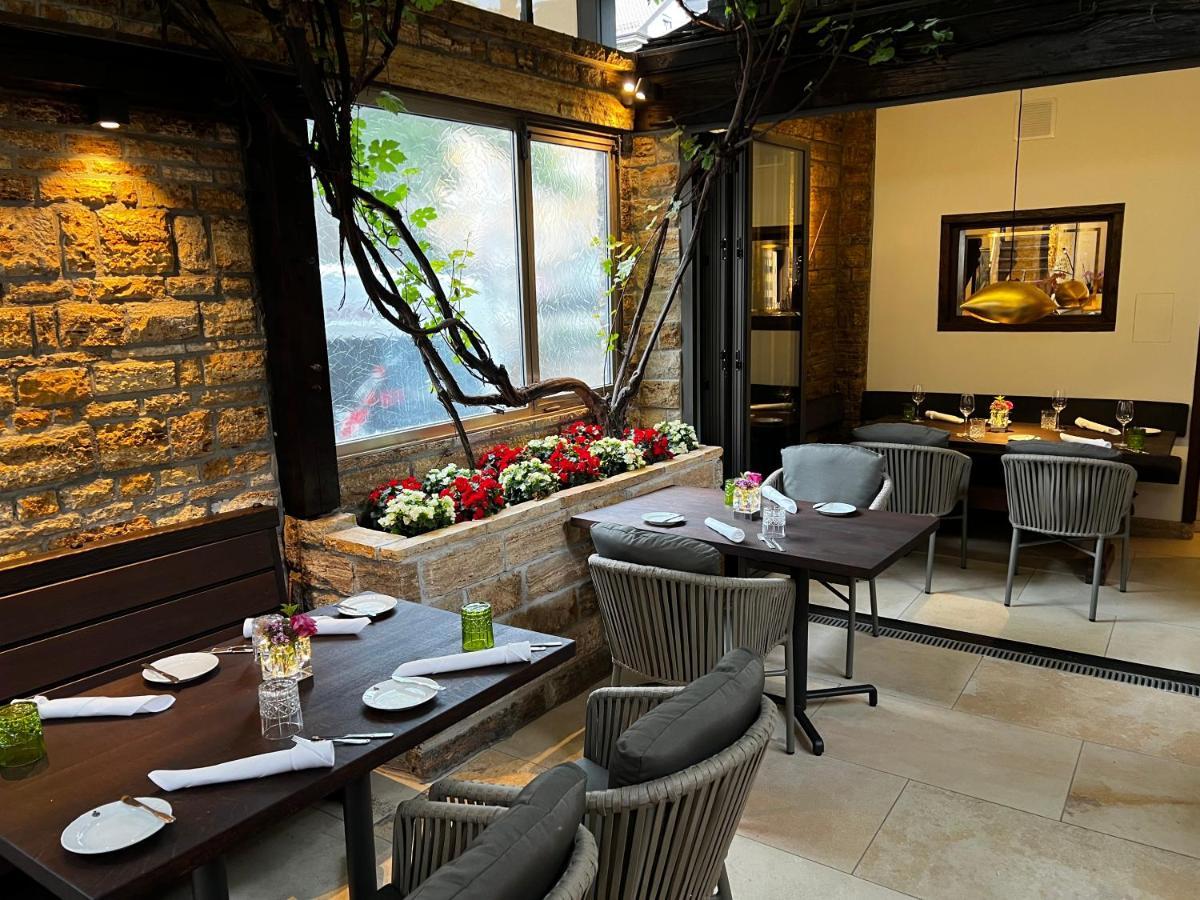 Hotel Zur Weinsteige 4*